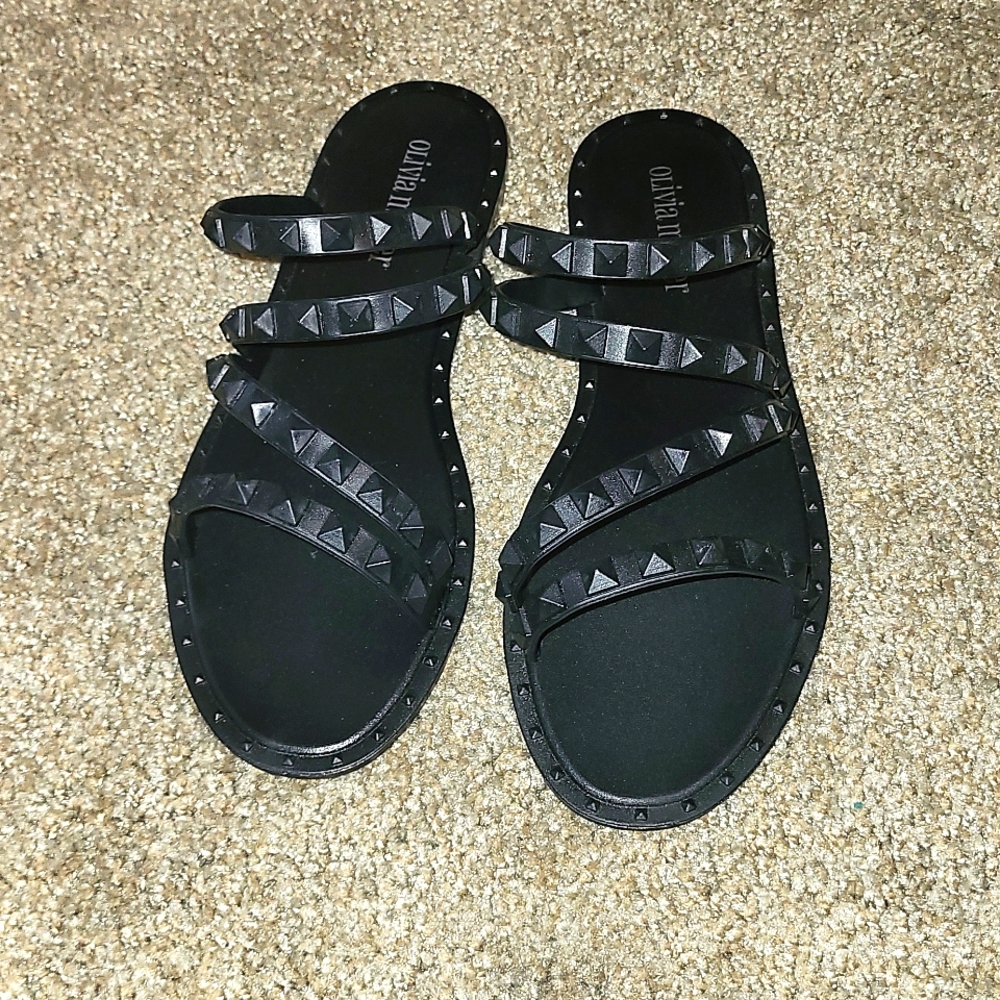 Olivia Miller sandals